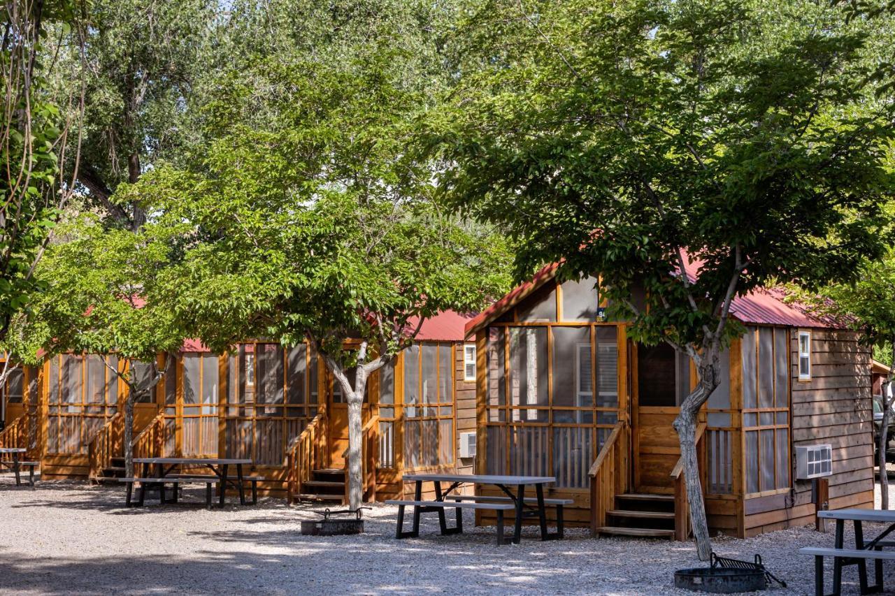 Sun Outdoors Moab Downtown Hotel ภายนอก รูปภาพ
